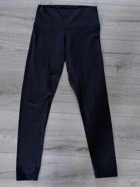 TNA Action Leggings – Size M – Black